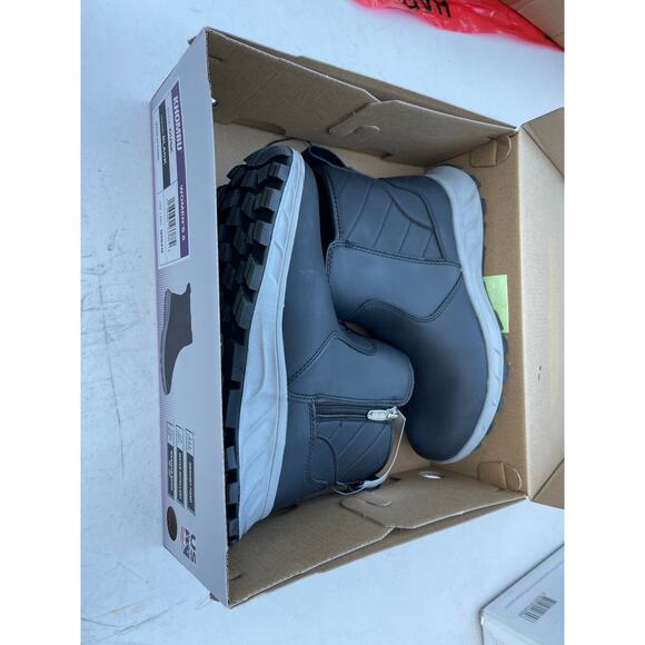 Khombu Women's Dusk Boots - Picture 3 of 3